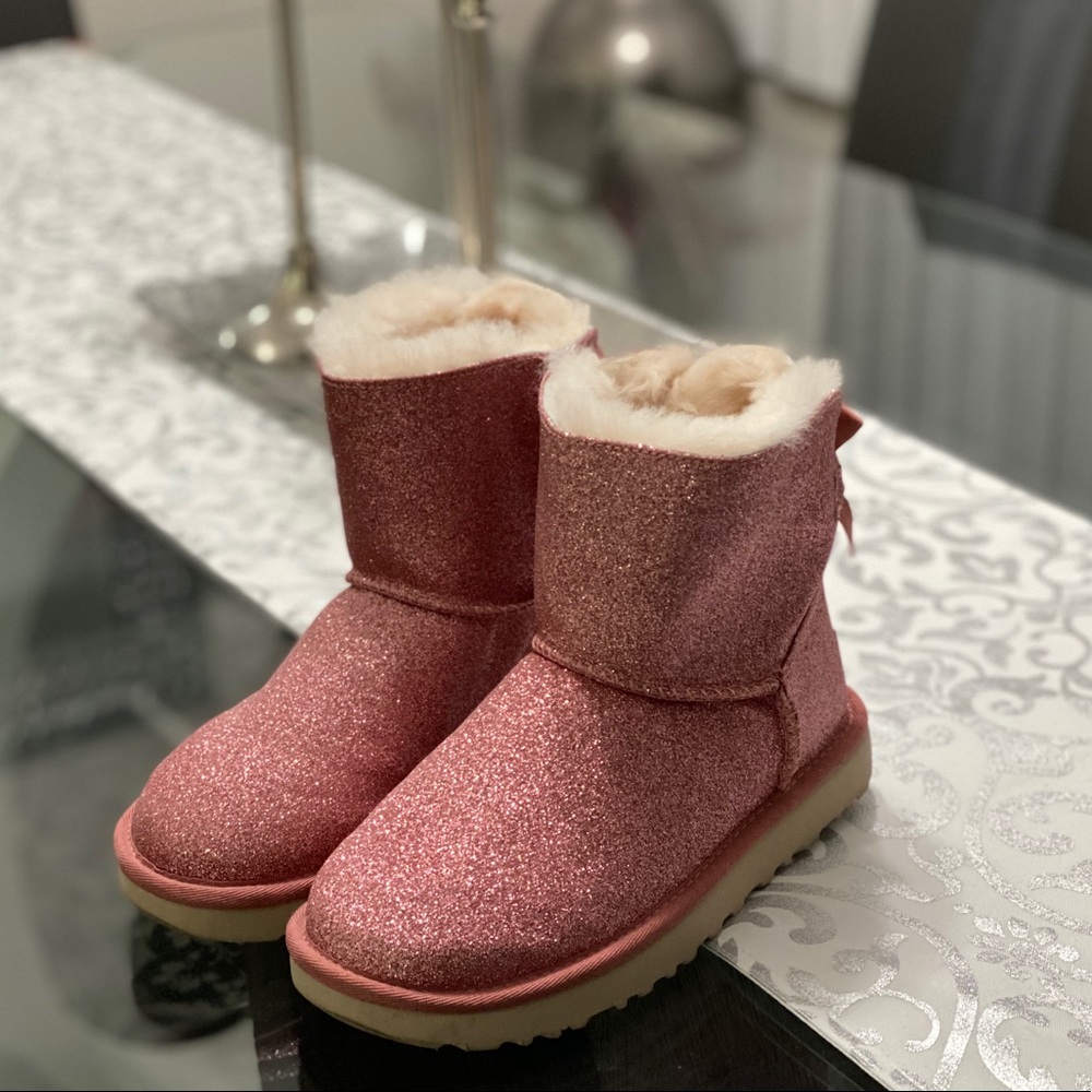 100% Authentic UGG Bailey Bow Pink Sparkle